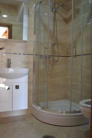 Апартаменты Apartments TMV Dragovic Свети-Стефан Улучшенные апартаменты с 2 спальнями и террасой, вид на море-4